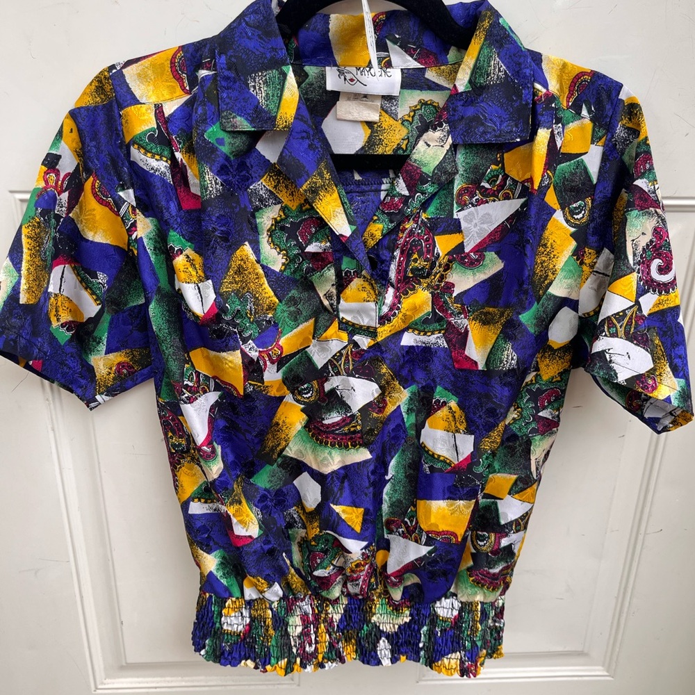 Vintage 80s/90s Maycene Abstract Collared Top – Smocked Waist